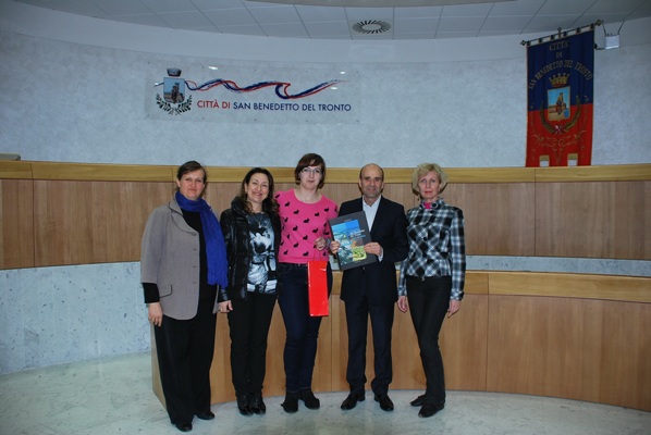 Il vice sindaco Fanini con le docenti lituane 