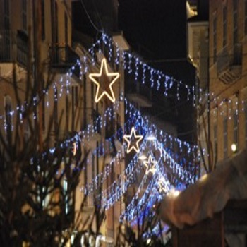 Luminarie natalizie nel centro di San Benedetto del Tronto