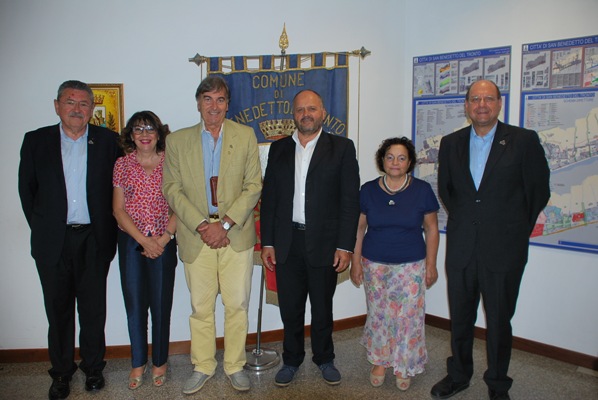 L'incontro tra il sindaco Gaspari e il Governatore del Rotary Basti 