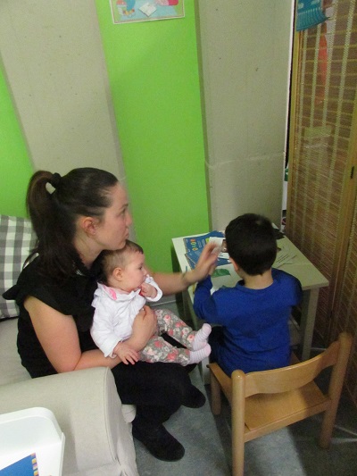 Alcune immagini del Baby Pit Stop Unicef installato in BIblioteca 