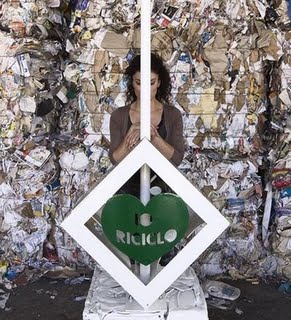 La "gabianella" per la raccolta dei rifiuti nel centro cittadino