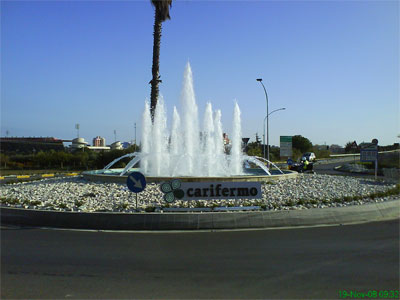 Firmata la convenzione con la Carifermo per un contributo sulla fontana della rotatoria SS16 a Ragnola