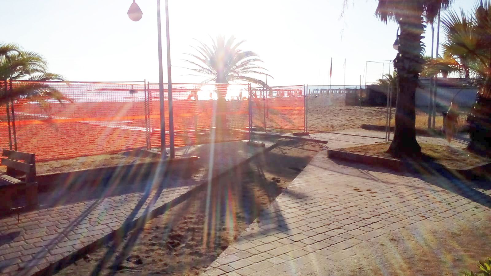 "Spiaggia per tutti", lavori in corso per rendere l'arenile accessibile