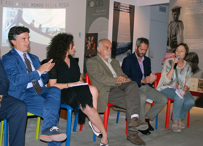 Conferenza e presentazione mostra